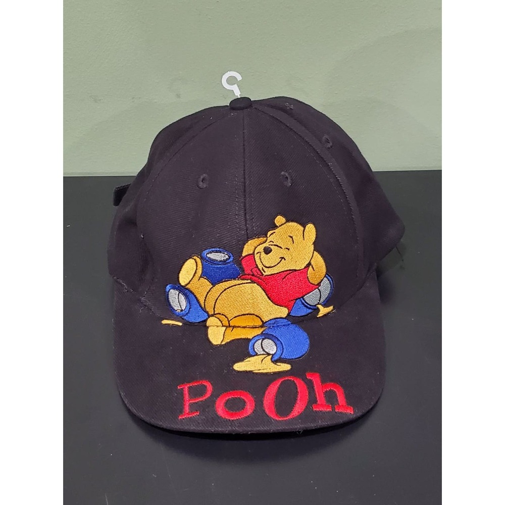 Vintage Goofy's Hat Co.Black embroidered pooh baseball cap adult size